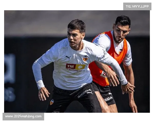 瓦伦西亚1-1战平塞维利亚，保级大战激烈胶着